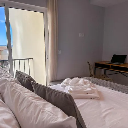 Apartment T2 Vista Mar - Ac Wifi Com 2 Casas De Banho *