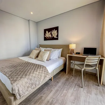 T2 Vista Mar - Ac Wifi Com 2 Casas De Banho Portimao