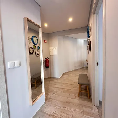 Apartment T2 Vista Mar - Ac Wifi Com 2 Casas De Banho