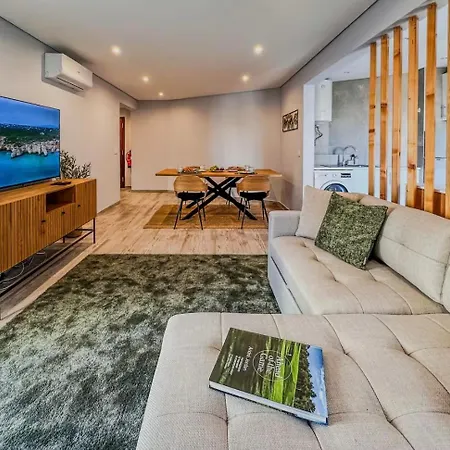 Appartamento T2 Vista Mar - Ac Wifi Com 2 Casas De Banho *